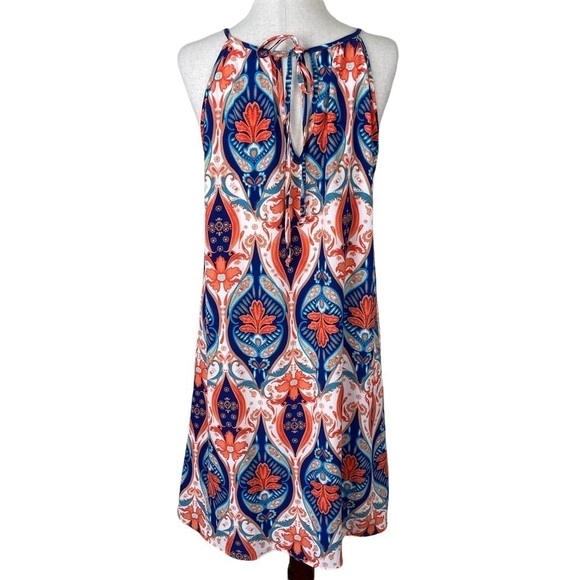 Allison Joy Sleeveless Dress - Picture 4 of 8